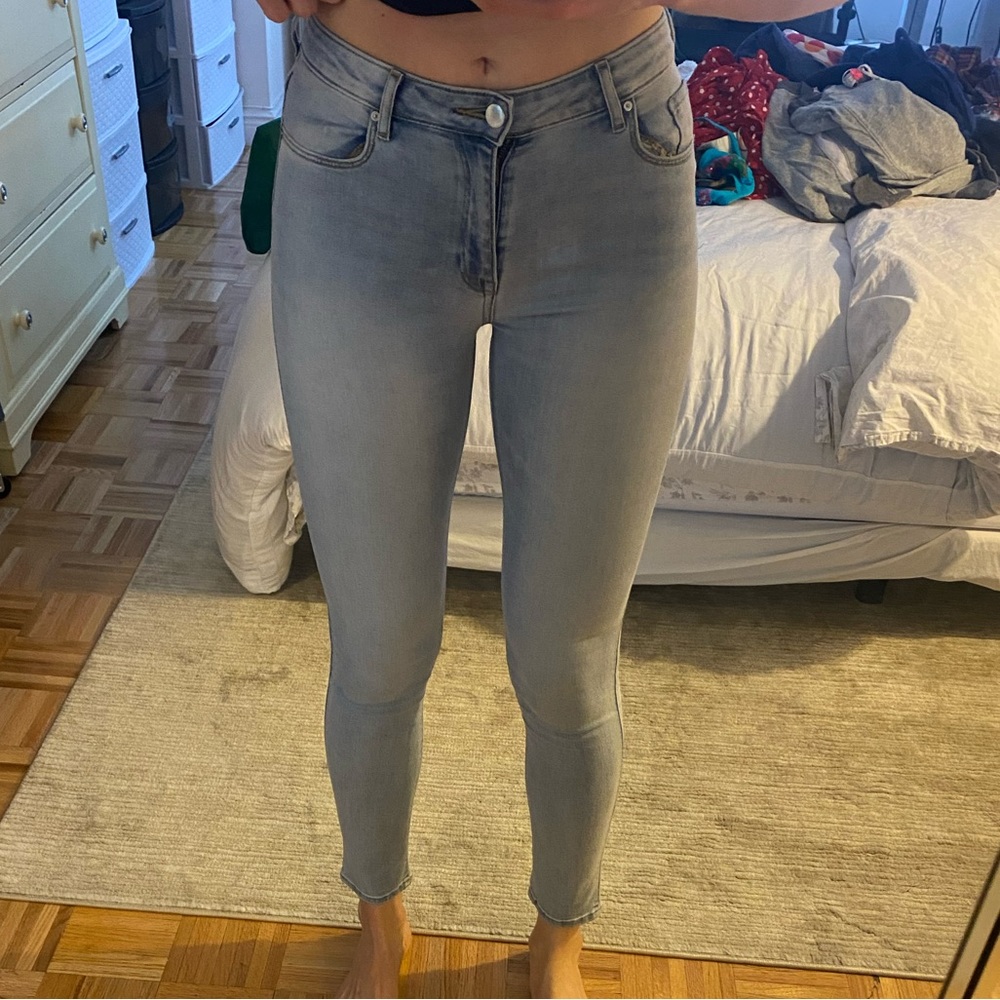 Skinny jeans.